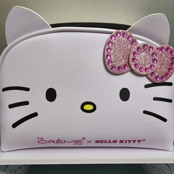 Hello Kitty Creme Cosmetic bag! NWT! - Picture 2 of 8